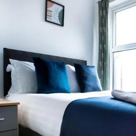 Lejlighed Heartwarming 3 Bedroom Willow House With Free Parking